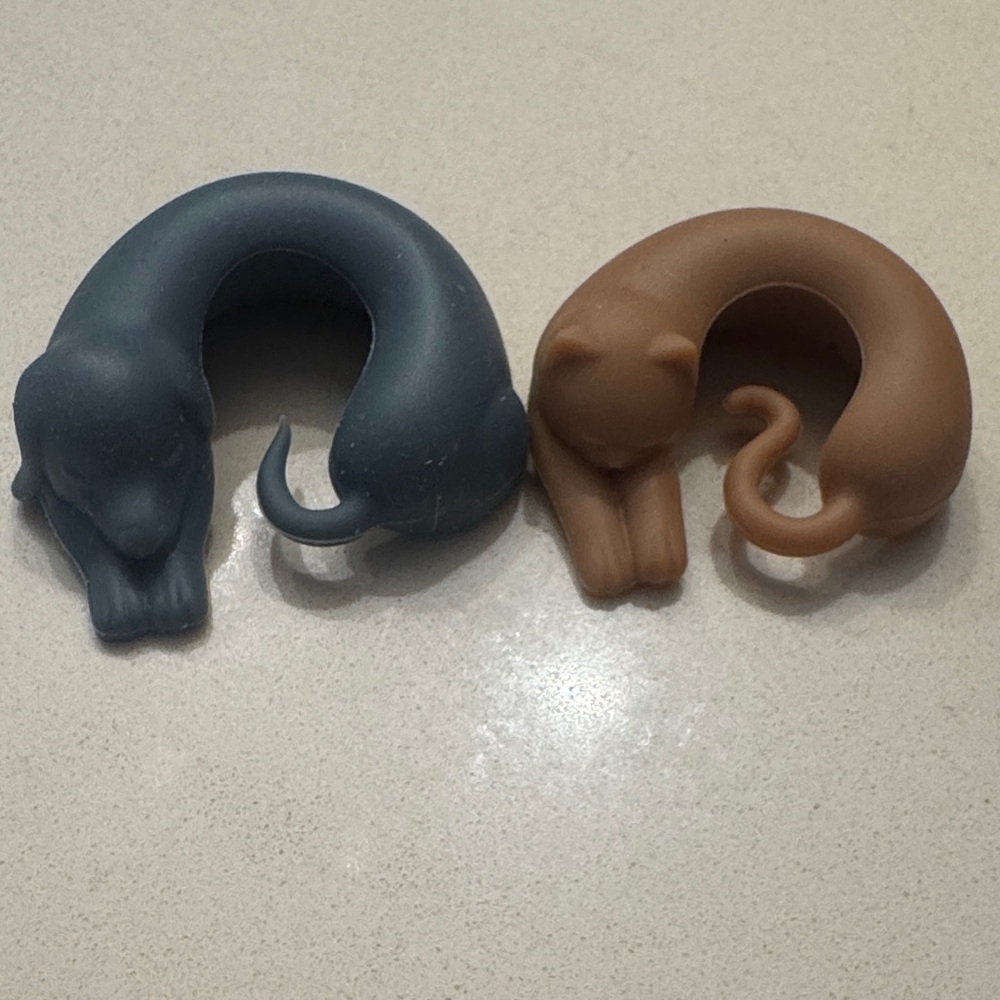 Cat-dog Shaped Small wine glass charm — Gray and Brown